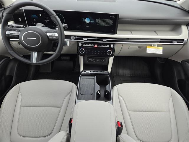 new 2025 Hyundai TUCSON Hybrid car, priced at $40,805