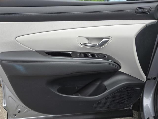 new 2025 Hyundai TUCSON Hybrid car, priced at $40,805