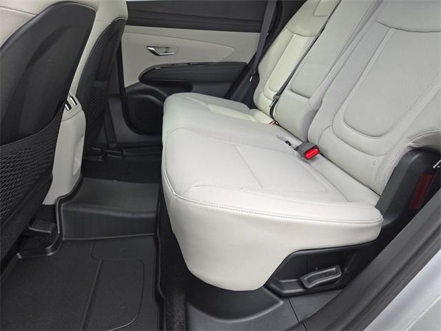 new 2025 Hyundai TUCSON Hybrid car, priced at $40,805