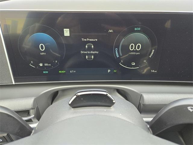 new 2025 Hyundai TUCSON Hybrid car, priced at $37,030