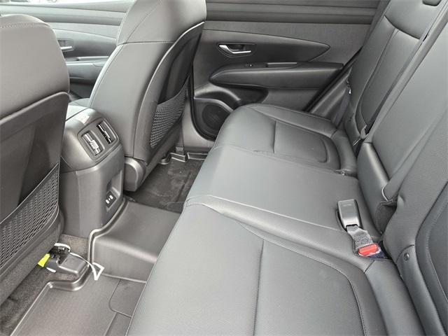 new 2025 Hyundai TUCSON Hybrid car, priced at $37,030