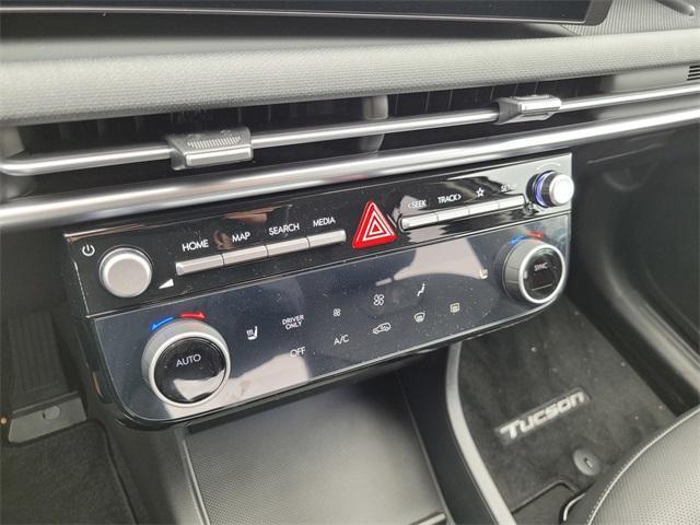 new 2025 Hyundai TUCSON Hybrid car, priced at $38,560