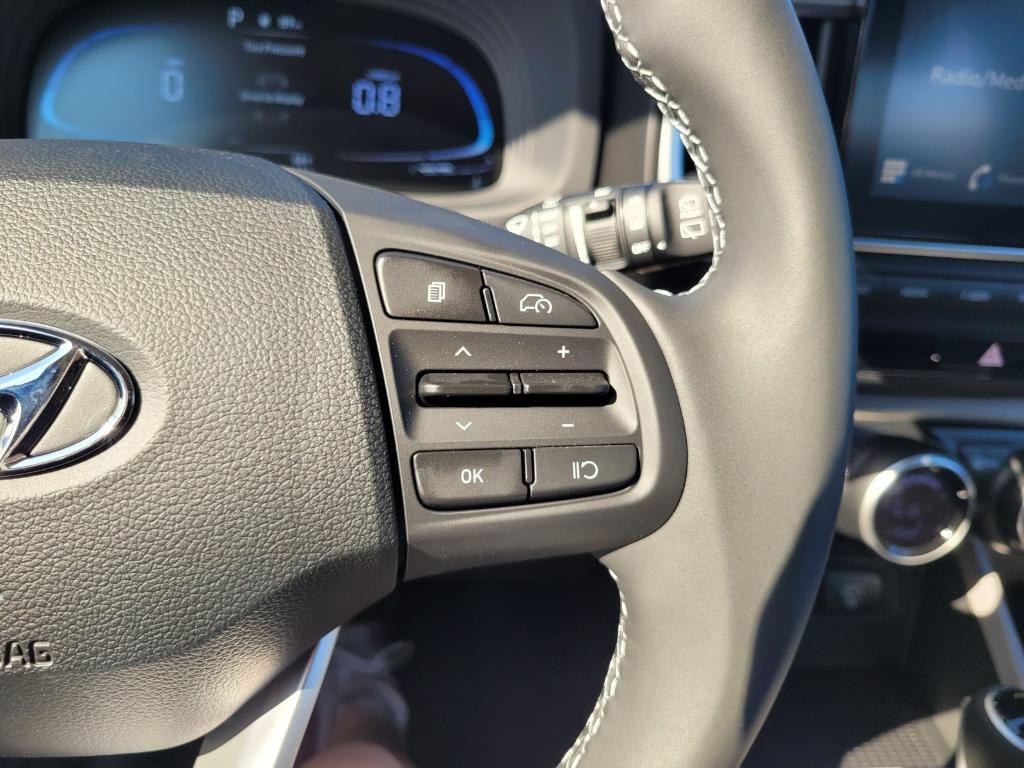new 2025 Hyundai Venue car, priced at $22,790