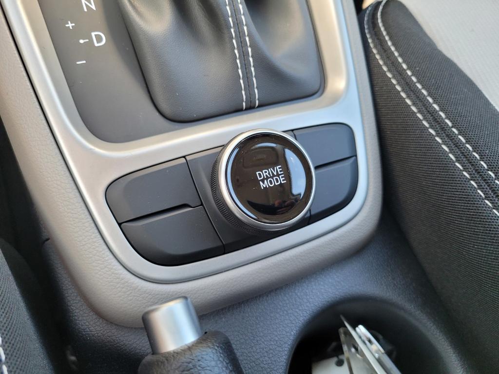 new 2025 Hyundai Venue car, priced at $22,790