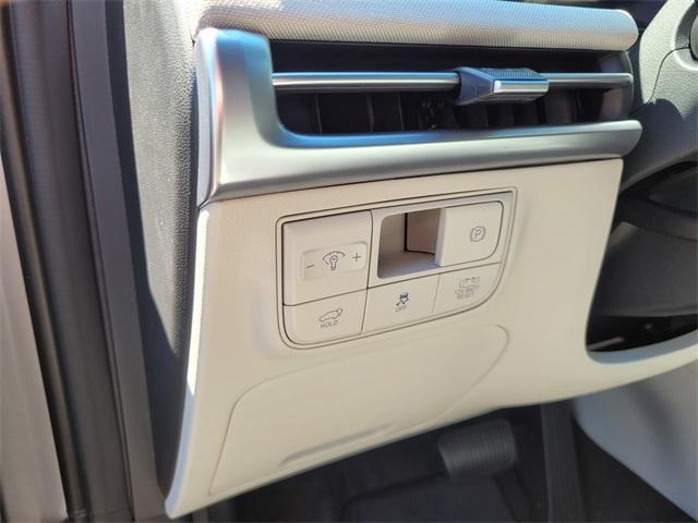 new 2025 Hyundai TUCSON Hybrid car, priced at $40,895