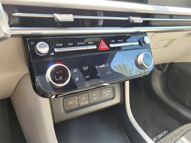 new 2025 Hyundai TUCSON Hybrid car, priced at $40,895