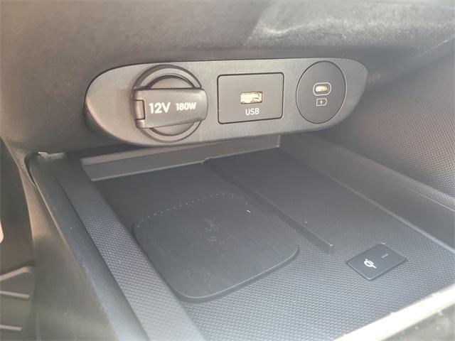 new 2025 Hyundai Elantra car, priced at $22,500