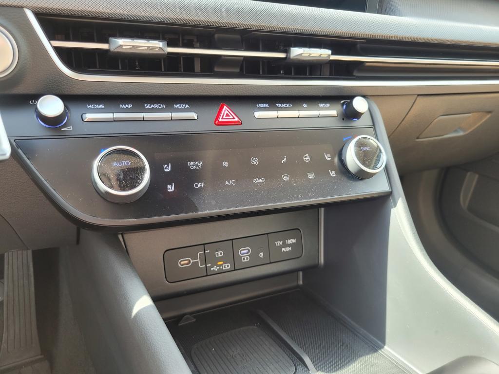 new 2025 Hyundai Sonata Hybrid car, priced at $36,875