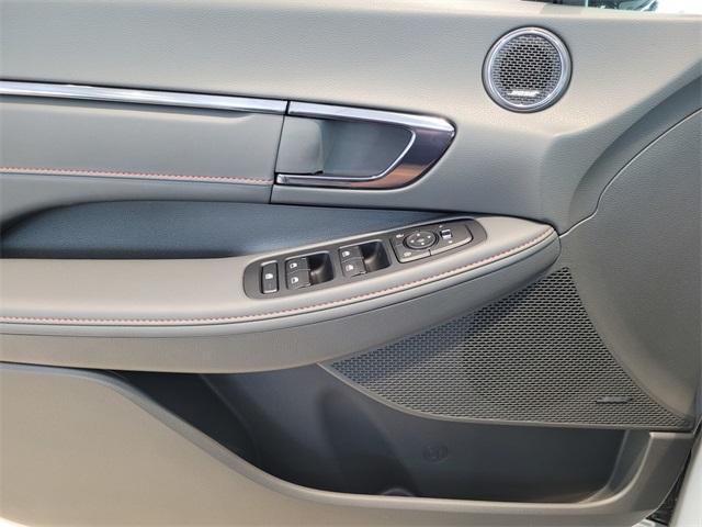 new 2025 Hyundai Sonata car, priced at $35,880