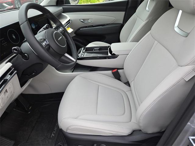 new 2025 Hyundai TUCSON Hybrid car, priced at $42,055