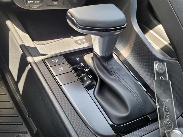 new 2025 Hyundai Elantra car, priced at $23,000