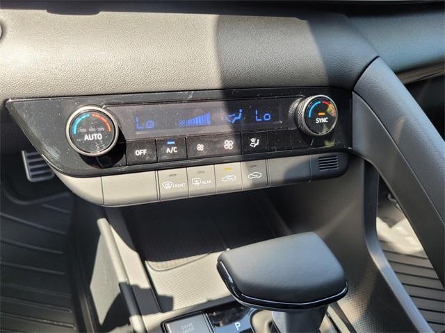 new 2025 Hyundai Elantra car, priced at $23,000