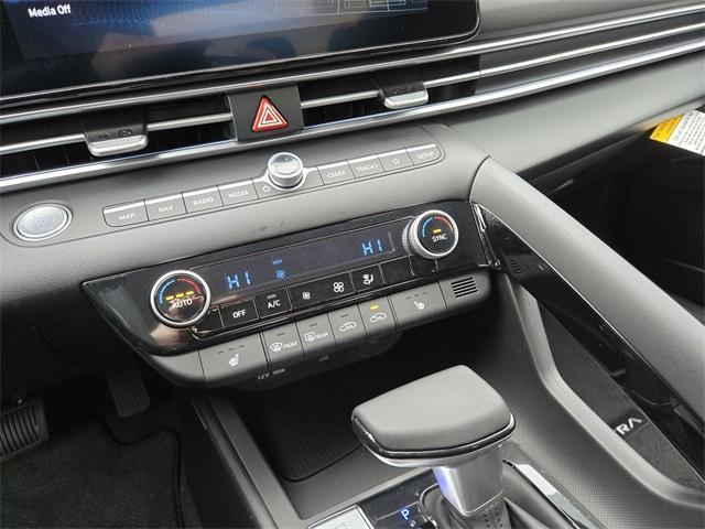 new 2025 Hyundai Elantra car, priced at $26,085