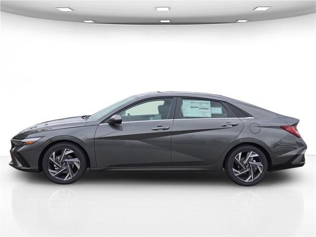 new 2025 Hyundai Elantra car, priced at $26,085
