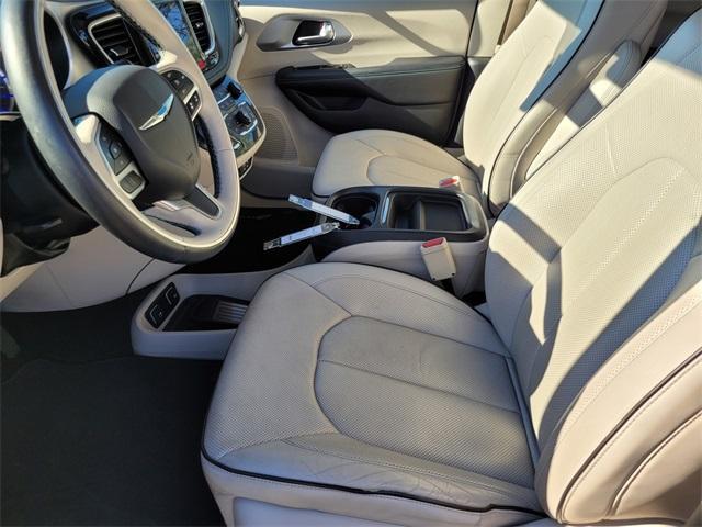 used 2017 Chrysler Pacifica Hybrid car, priced at $16,992