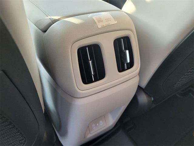 new 2025 Hyundai TUCSON Hybrid car, priced at $38,560