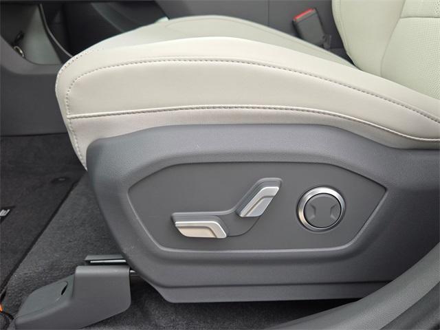 new 2025 Hyundai Santa Fe car, priced at $34,165