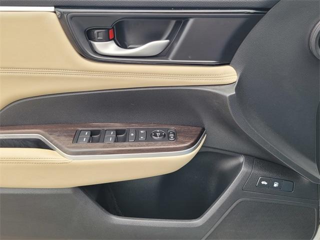 used 2019 Honda Clarity Plug-In Hybrid car, priced at $15,893