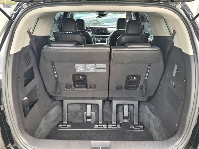 used 2022 Kia Carnival car, priced at $26,992