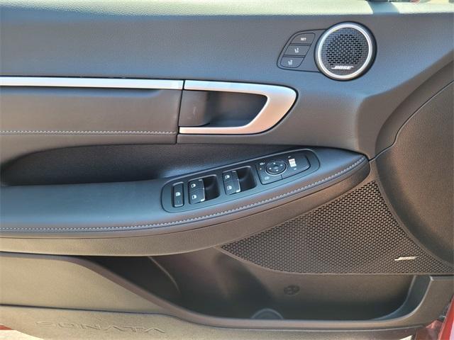 new 2025 Hyundai Sonata Hybrid car, priced at $37,018