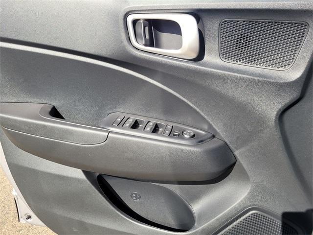 new 2025 Hyundai Venue car, priced at $22,735