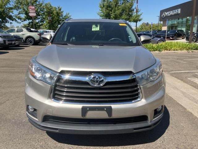 used 2015 Toyota Highlander car, priced at $19,991
