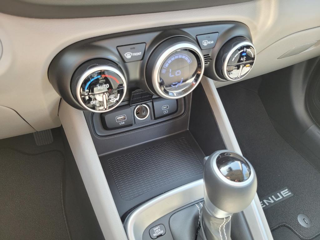 new 2025 Hyundai Venue car, priced at $22,735