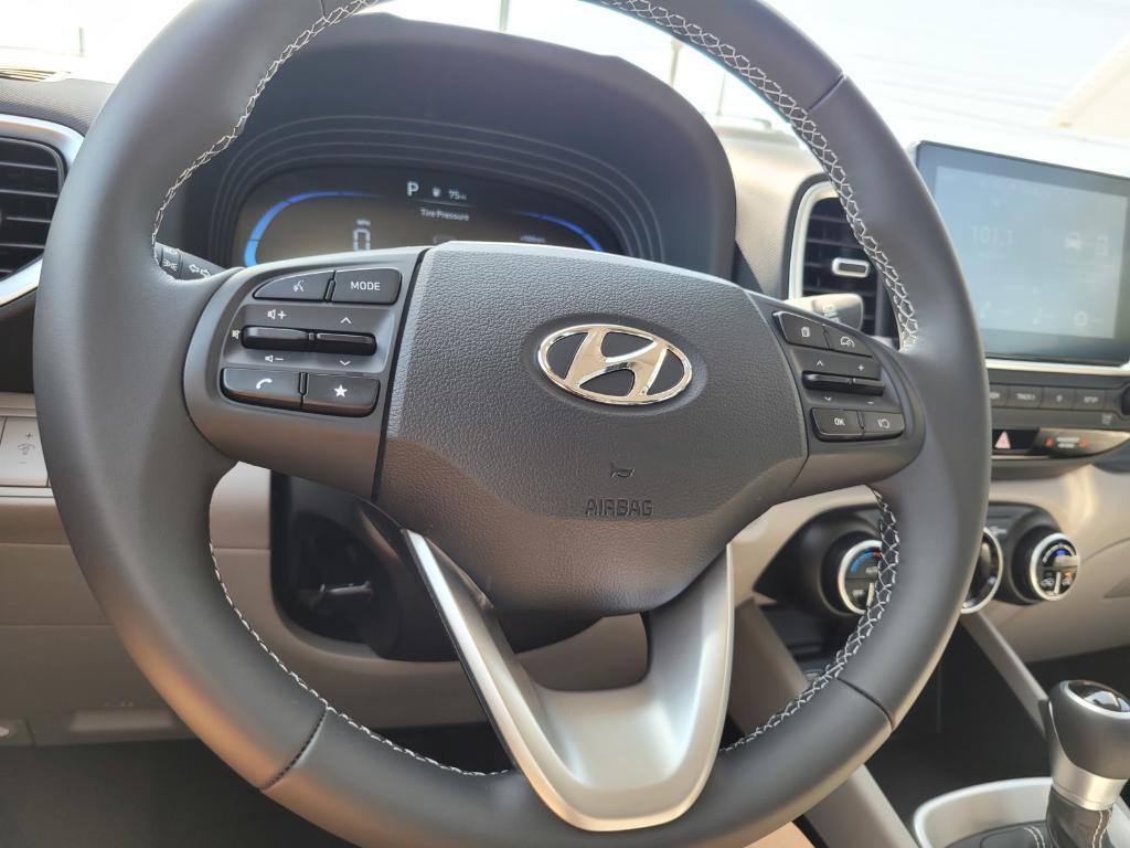 new 2025 Hyundai Venue car, priced at $22,735