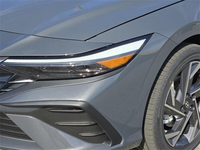 new 2025 Hyundai ELANTRA HEV car, priced at $28,205