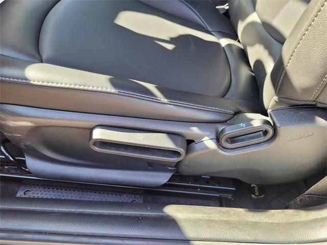 used 2019 MINI Hardtop car, priced at $18,492