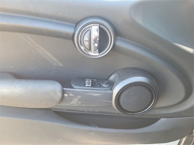 used 2019 MINI Hardtop car, priced at $18,492