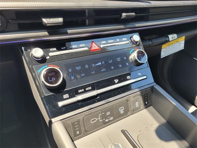 new 2025 Hyundai SANTA FE HEV car, priced at $44,085