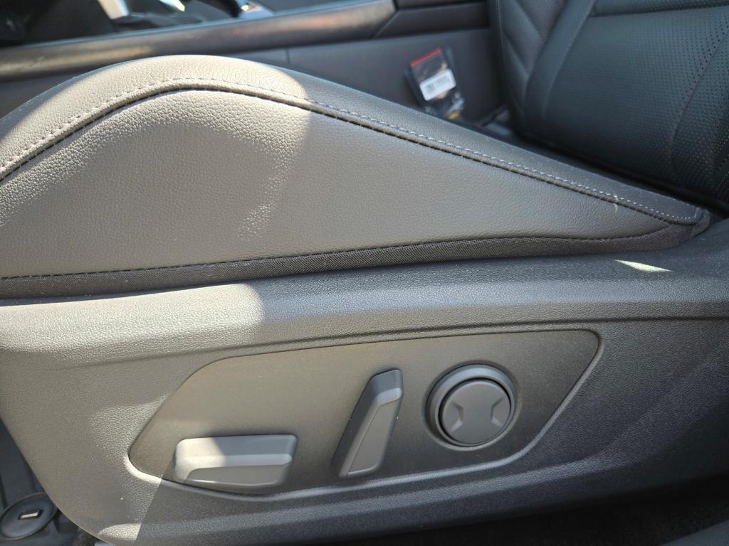 new 2025 Hyundai ELANTRA HEV car, priced at $30,330