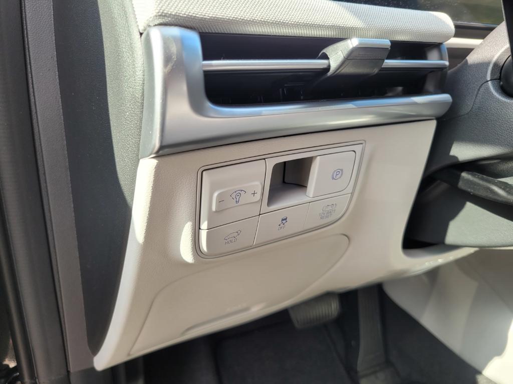 new 2025 Hyundai TUCSON Hybrid car, priced at $42,595