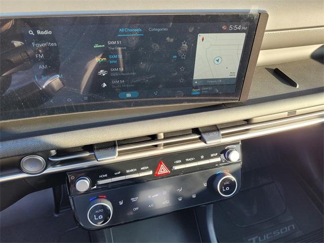 new 2025 Hyundai TUCSON Hybrid car, priced at $37,045