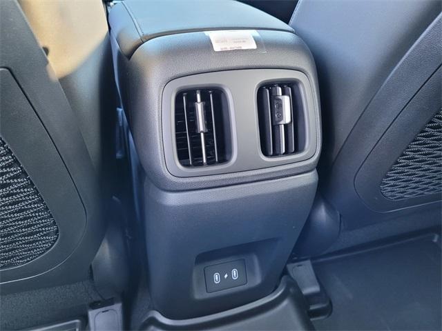 new 2025 Hyundai TUCSON Hybrid car, priced at $37,045