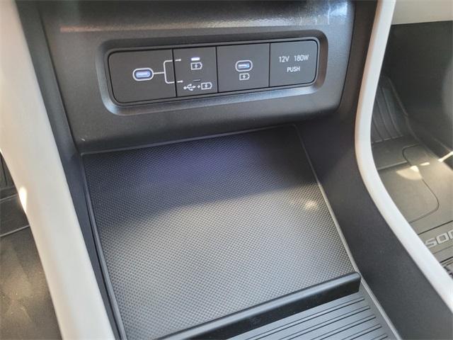 new 2025 Hyundai TUCSON Hybrid car, priced at $38,560
