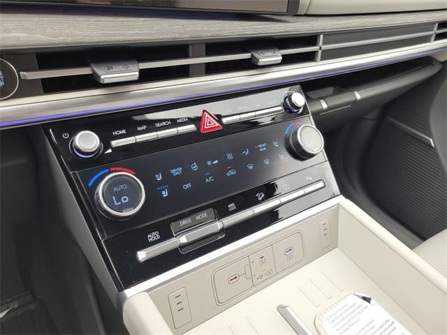 new 2026 Hyundai SANTA FE HEV car