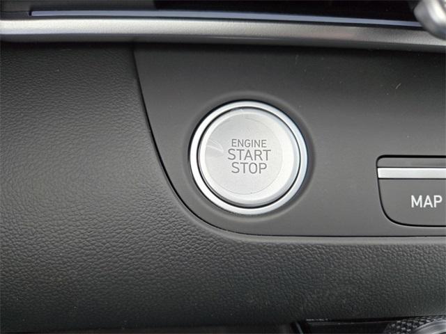 new 2025 Hyundai Elantra car