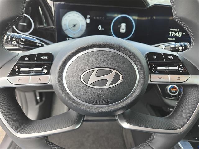 new 2025 Hyundai Elantra car