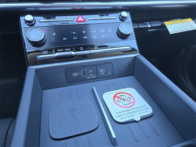 new 2025 Hyundai Santa Fe car, priced at $37,274