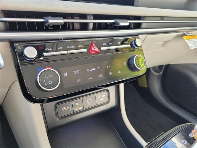 new 2026 Hyundai TUCSON Hybrid car