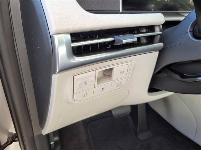 new 2026 Hyundai TUCSON Hybrid car