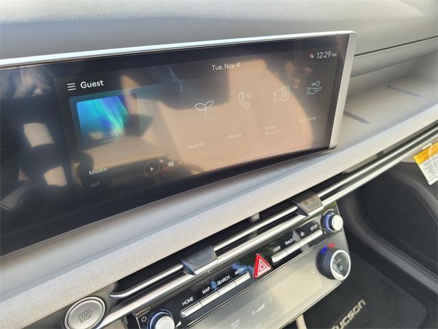 new 2026 Hyundai TUCSON Hybrid car