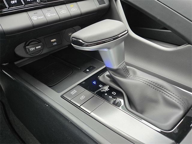 new 2025 Hyundai Elantra car, priced at $23,940