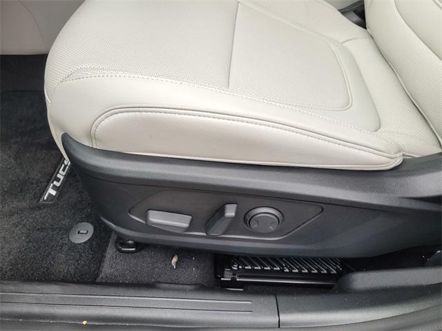 new 2025 Hyundai Tucson car, priced at $42,050