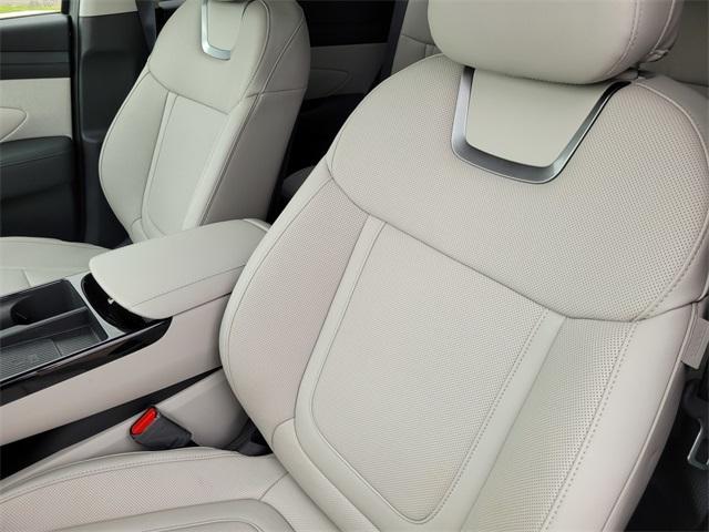 new 2025 Hyundai Tucson car, priced at $42,050