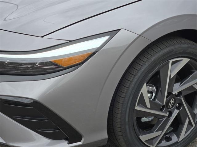 new 2025 Hyundai ELANTRA HEV car, priced at $30,330