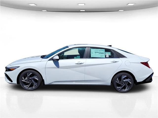 new 2024 Hyundai Elantra car, priced at $29,470