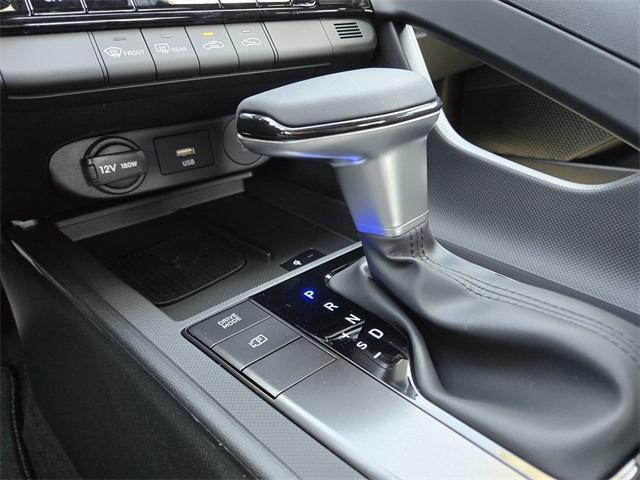 new 2025 Hyundai Elantra car, priced at $23,760